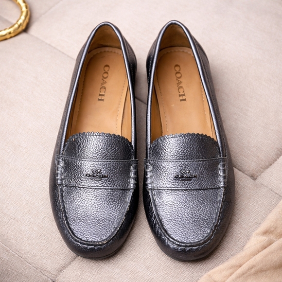 Coach Shoes - Coach Odette Metallic Pebbled Leather Loafers Size 7.5B Gunmetal Driving Shoes